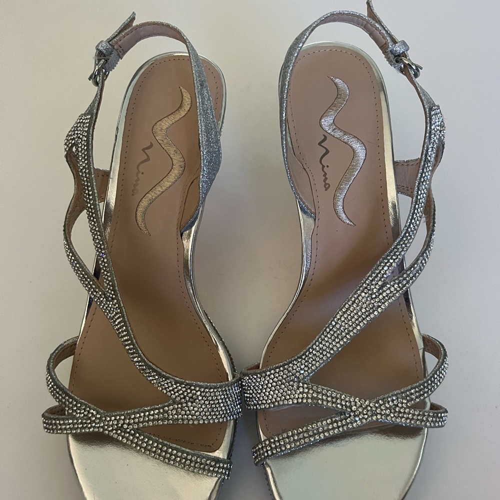 Nina Glittering Silver Heels/Size 9